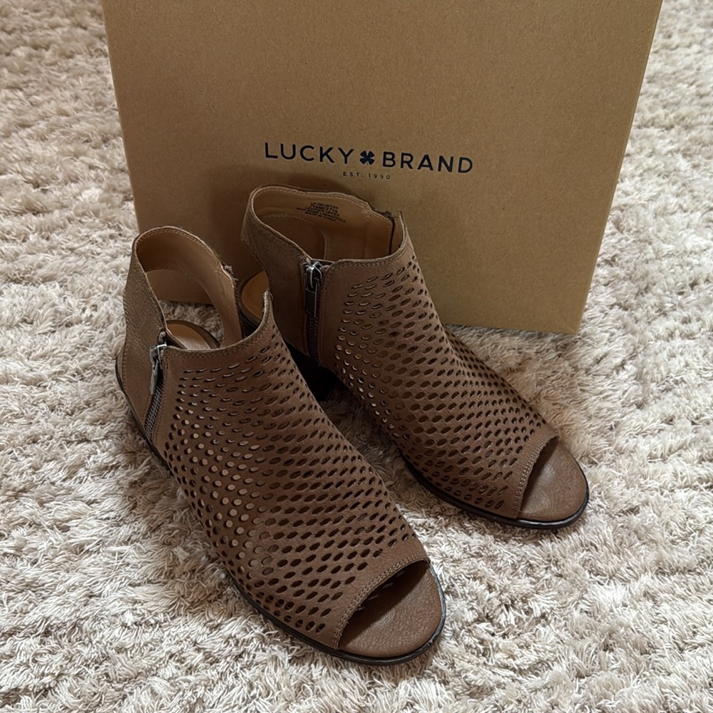 Lucky Brand Brown Mules with Perforated Design - Picture 2 of 4
